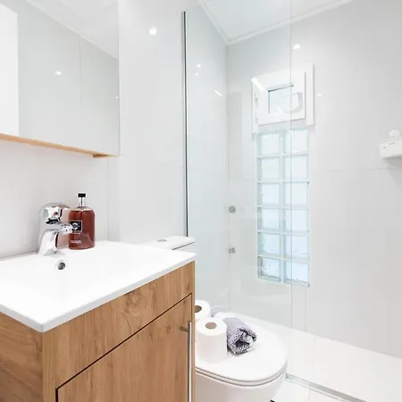 Appartement Snow White Studios, Memorable Break